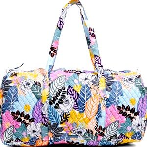 Vera Bradley Palm Floral Pattern Extra Large Traveler Duffel Bag NEW never used!